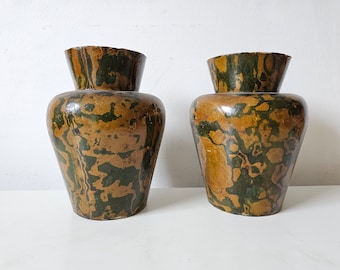 Vases anciens en papier mâché