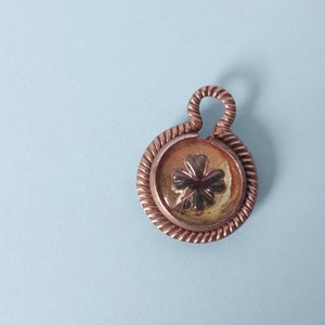 Vintage Glass Intaglio Four Leaf Clover Charm