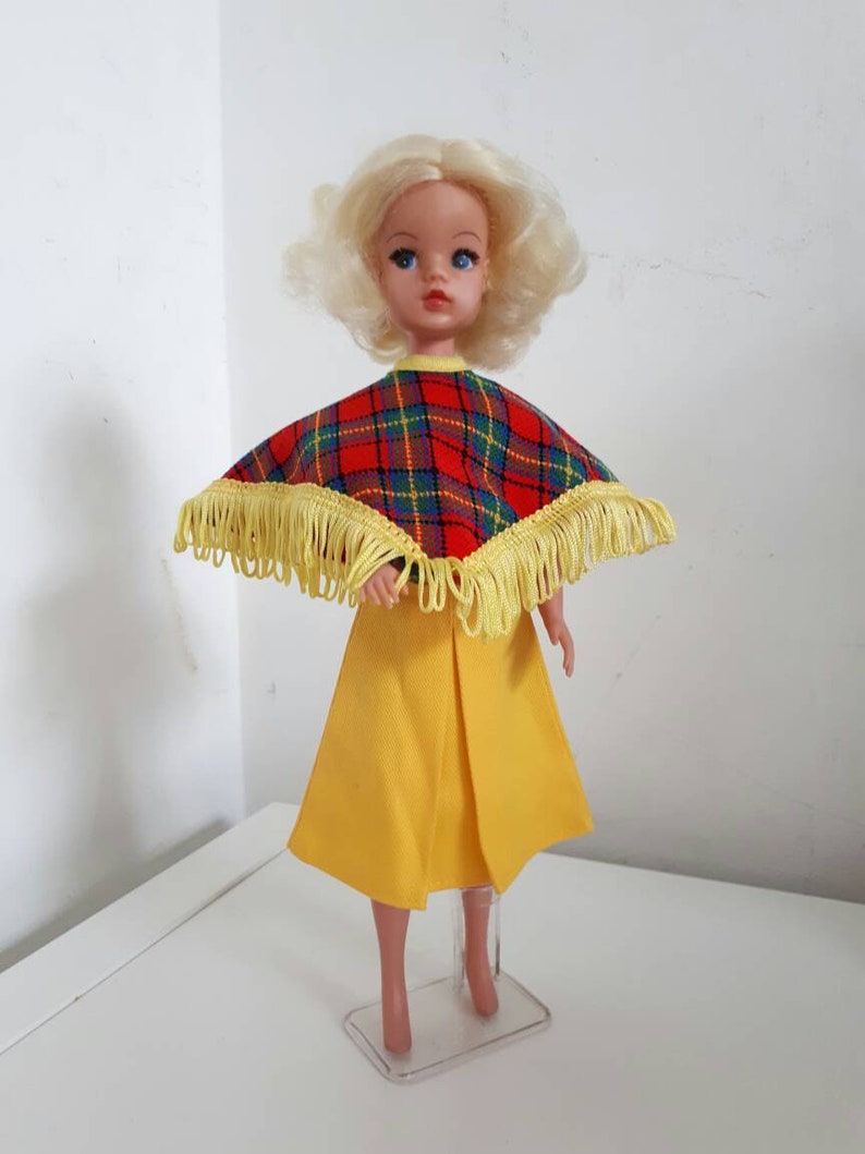 Vintage Sindy Poncho 1971