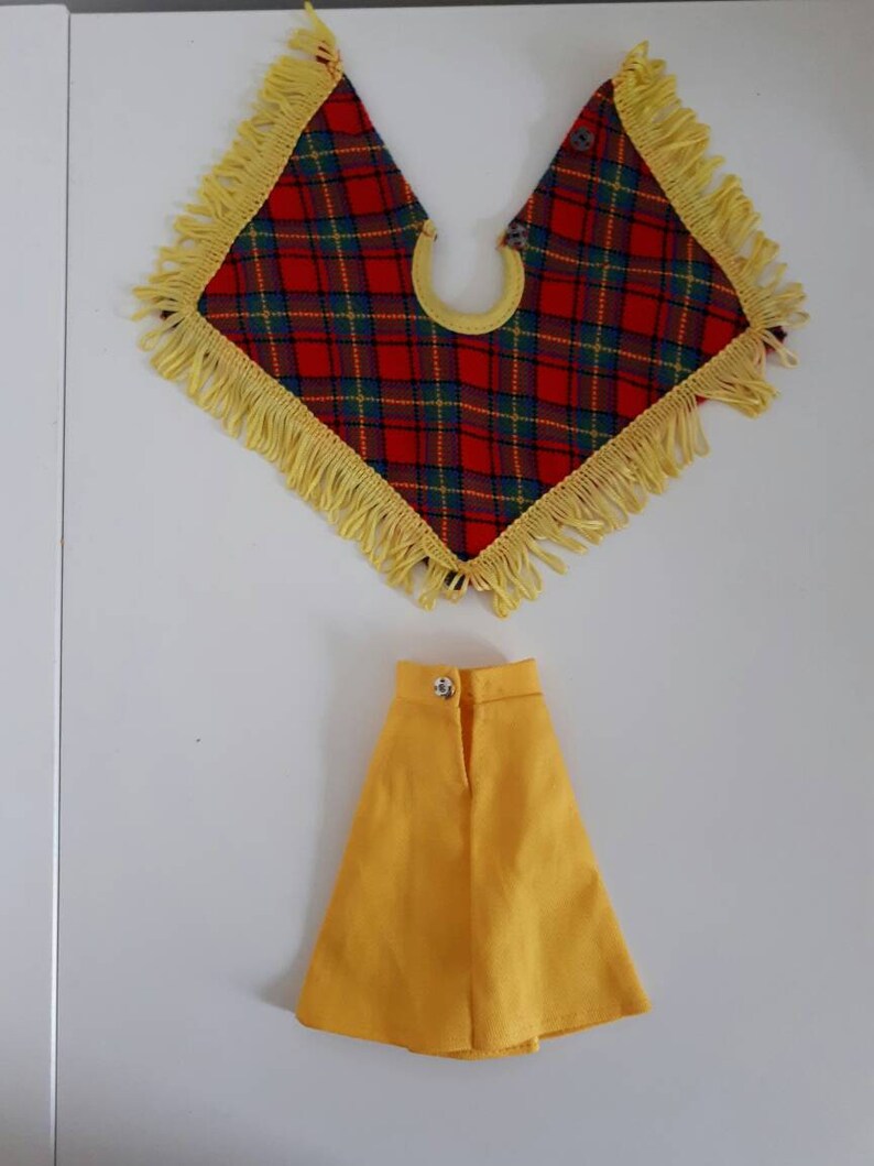 Vintage Sindy Poncho 1971
