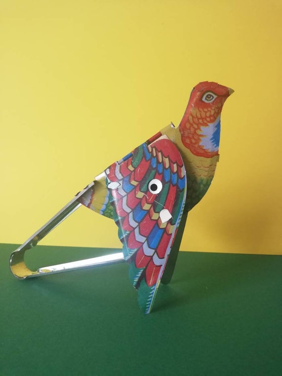 tweeting bird toy