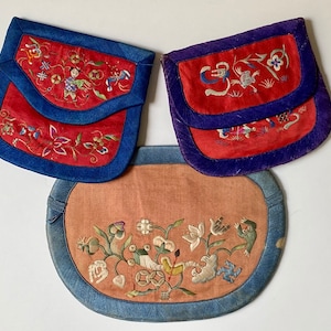 Antigos porta-moedas bordados em seda chinesa