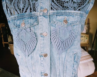 Denim Lace Vest, Jean Jacket Vest with Lace, Boho Jean Vest, Western Jean Vest, Vest with Lace, Upcycled Denim Vest, Distressed Jean Jacket