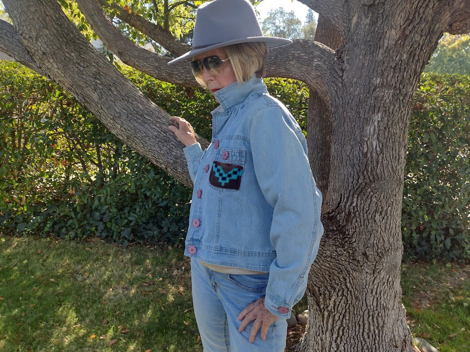 Fringe-Trim Wrap Jacket with Desert Landscape Motif - Blue