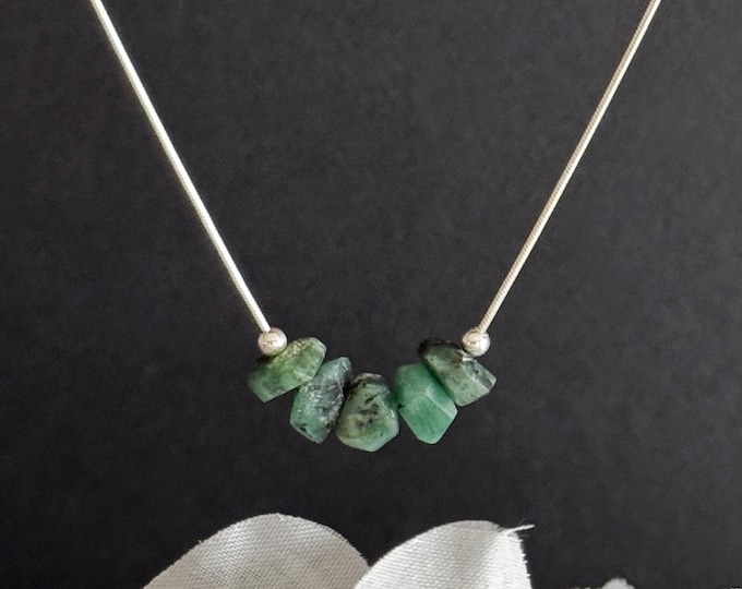 Raw Emerald Necklace Heart Chakra Healing Stone Crystal Birthstone Choker