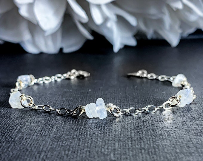 Moonstone Crystal Bracelet, Sterling Silver Ankle bracelet for Woman, Moonstone Anklet Gift, delicate raw crystal jewelry