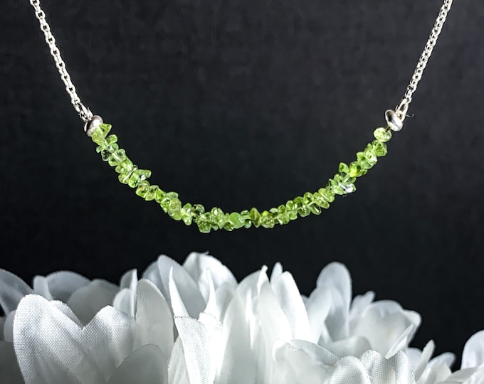 Raw Peridot gemstone necklace, August birthstone necklace for women, Good luck crystal beaded necklace, Unique metaphysical jewelry choker