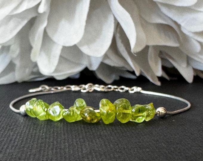 Raw Peridot Bracelet or anklet bracelet, Good luck talisman jewelry, Green Peridot crystal gemstones Anklet, Sterling Silver birthstone gift