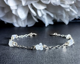 Moonstone Crystal Bracelet, Sterling Silver Ankle bracelet for Woman, Moonstone Anklet Gift, delicate raw crystal jewelry