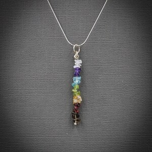 Collana con 7 chakra, regalo di consapevolezza, collana con ciondolo a forma di barra con gemme, collana con barra di perline immagine 17