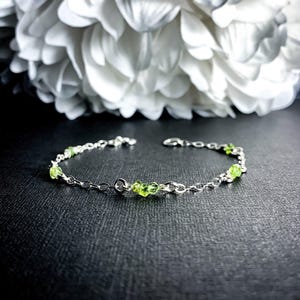 Peridot bracelet for women, August birthstone for birthday gift, Peridot minimalist gemstone jewelry Anklet, Green crystal bracelet for her