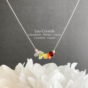Collana Leone Collana Zodiaco in Cristallo Gioielli Minimalisti Personalizzati Idee Regalo per Donne immagine 16