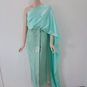 Pastel Green Thai Wedding Dress: Brocade Sarong Skirt & Sabai Shawl