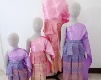 Tradycyjny tajski ubiór dla dziewcząt, brokatowy sarong z szarfą, strój khmerskiego Nowego Roku