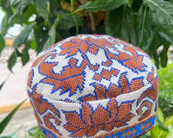 ヴィンテージ ウズベキスタン刺繍帽子 伝統的なイスラム教徒のクフィ帽