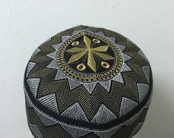 Islamic Men Kufi Hat Kofi Muslim Cap salat Embroidery Beanie Craft Size 23 23.5 Prayer man South East Asia Malayu Eid Ramadan Kareem Mubarak