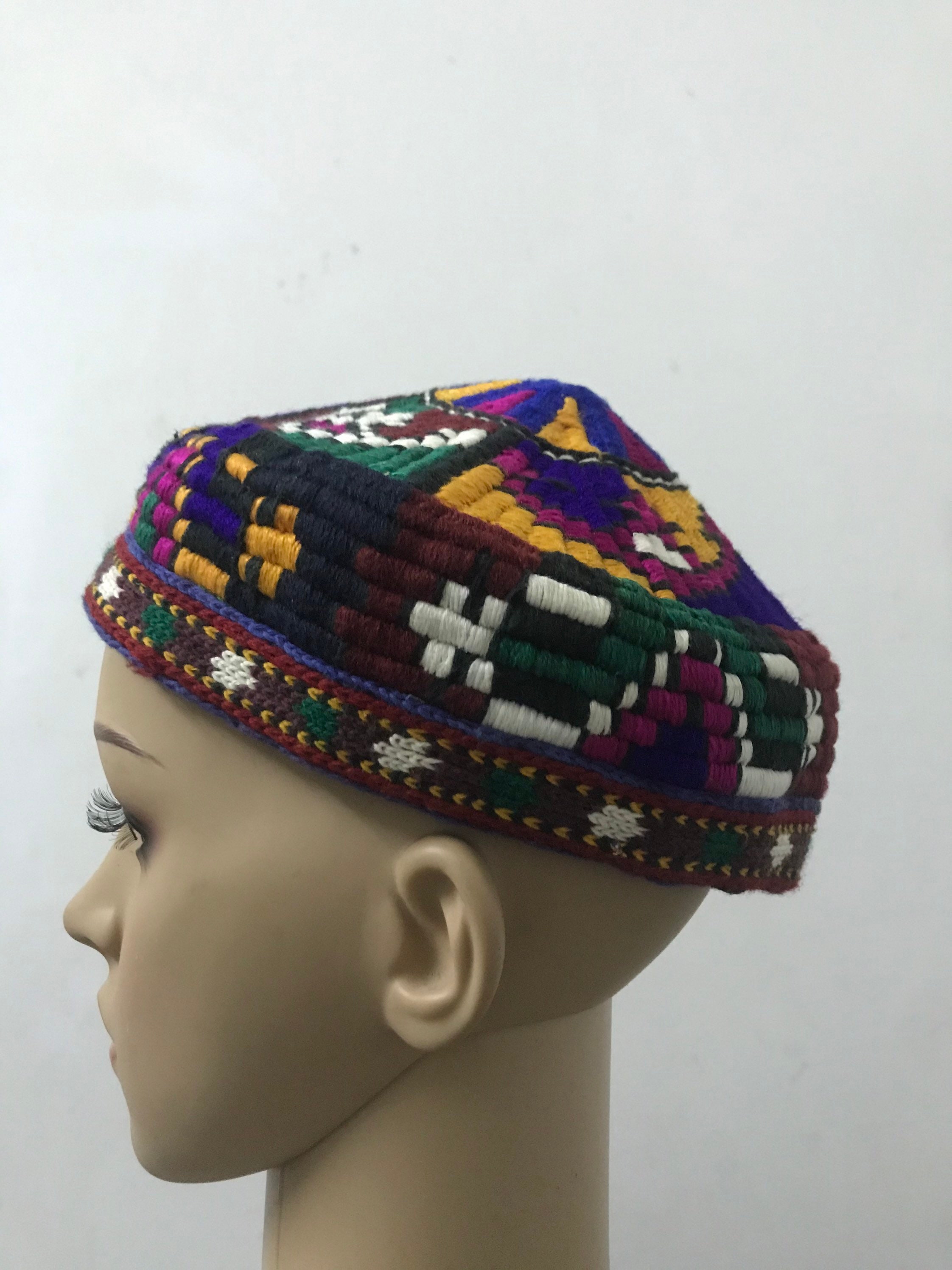 Ethnic Uzbek Hat Uzbekistan Muslim Cap Embroidery Suzani Kilim Beanie  Vintage Headgear Aimaq Tribal Size 22-23 Men Women -  Canada