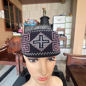 Chirstian Hat Kofi Eastern Orthodoxy priests Crochet Embroidery Beanie , Size 23 -25 inch Skufia skoufos georgian Cross stitch  pink Crusad