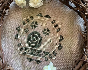 Quirky Quaker: Snail - PDF Pattern - Cross Stitch - Darling & Whimsy Designs