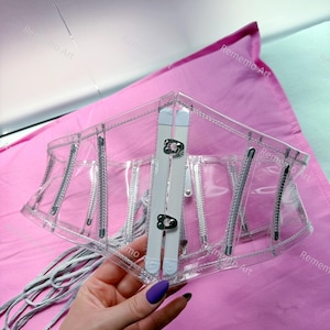 Corsetto in lamina trasparente di PVC con chiusura a stecca: stile alternativo, gotico, drag queen, cosplay e burlesque.