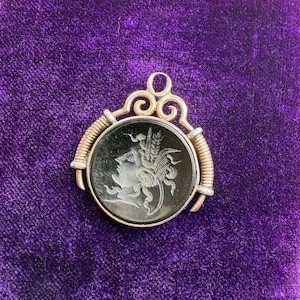Antique, 14k Bicolor Gold, Carved Carnelian Ceres Intaglio Pendant / Fob / Charm