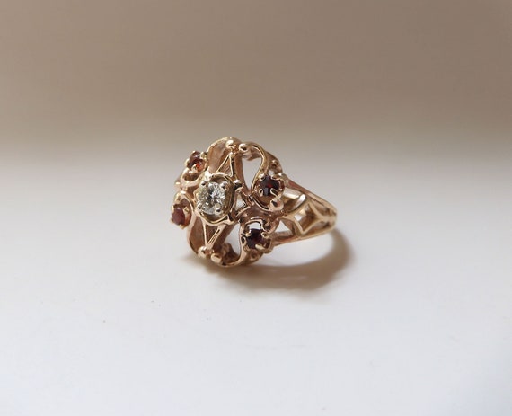 Lacy And Beautiful Vintage 14k Gold Diamond & Gar… - image 5