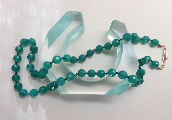 Wonderful 21 Inch Emerald Green Faceted Chrysopra… - image 7
