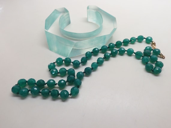 Wonderful 21 Inch Emerald Green Faceted Chrysopra… - image 4