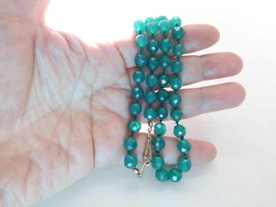 Wonderful 21 Inch Emerald Green Faceted Chrysopra… - image 6