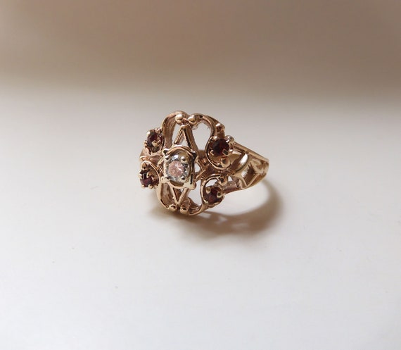 Lacy And Beautiful Vintage 14k Gold Diamond & Gar… - image 8
