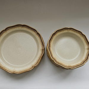 Mikasa Whole Wheat Dinner Plates or Soup Bowls E8001 Stoneware Scalloped Edge, You Pick