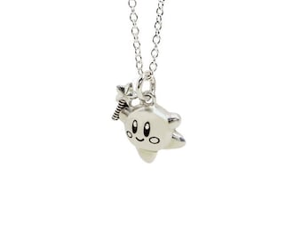 Piccolo ciondolo in argento sterling con stella e catena in argento raffigurante Kirby che salta, collana con ciondolo ispirato a Nintendo