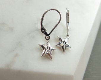 Boucles d'oreilles pendantes Super Star, Starmen en argent sterling, leviers étoiles invincibles, boucles d'oreilles pendantes inspirées de Nintendo