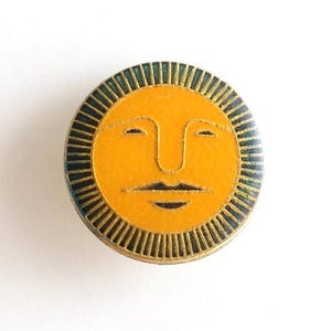 vintage 1986 SUN god Alexander Girard style SOUTHWEST enamel pin with backer -- great condition