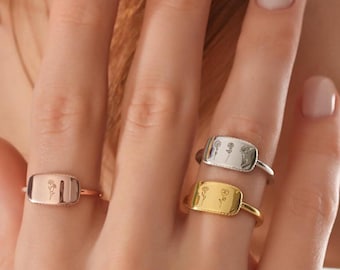 Custom Birth Flower Ring - Personalized Unique Gift for Mom Jewelry for Her - Mothers Ring - Grandma Gift - Signet Ring