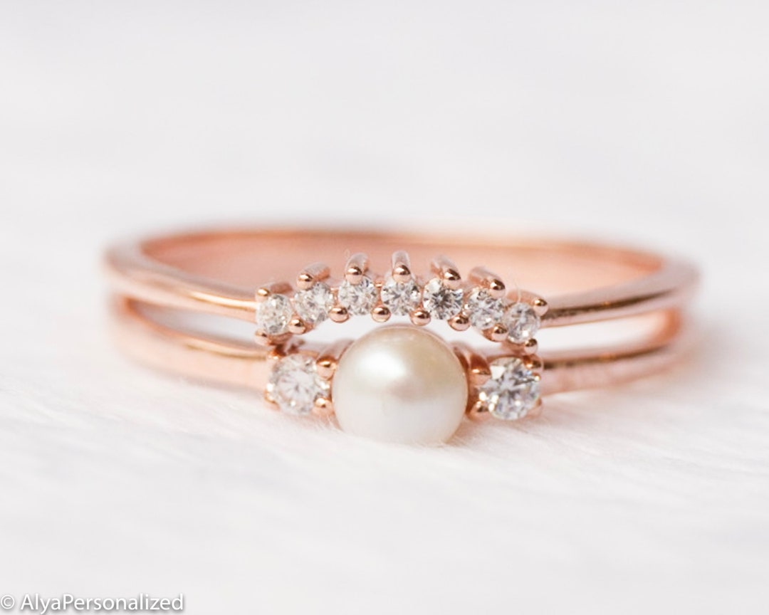 Minimalist Pearl Engagement Ring and Matching Wedding Band - Etsy