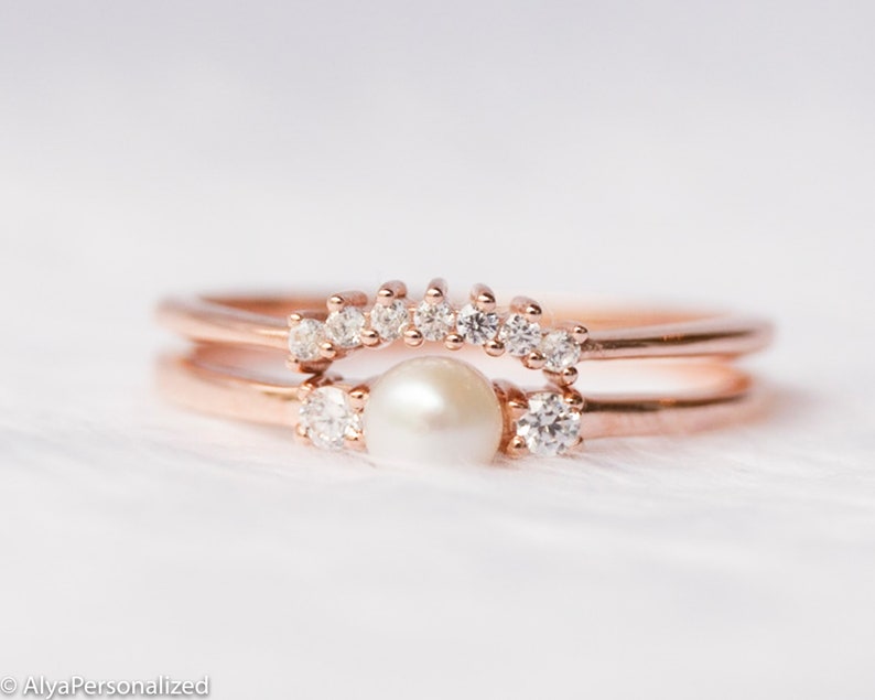 Minimalist Pearl Engagement Ring and Matching Wedding Band - Etsy