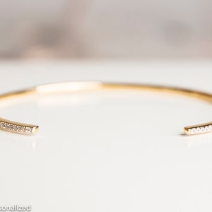 Bracelet en or délicat - Bijoux minimalistes - Bracelet manchette en or - Bijoux simples - Bracelet jonc en or - Bijoux délicats
