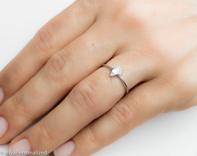 Alternative Engagement Ring Minimalist Engagement Ring Etsy