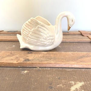 Ceramic Swan Planter, Pearl Ceramic Co, 22k Gold Paint, Farmhouse Vintage, Indoor Garden