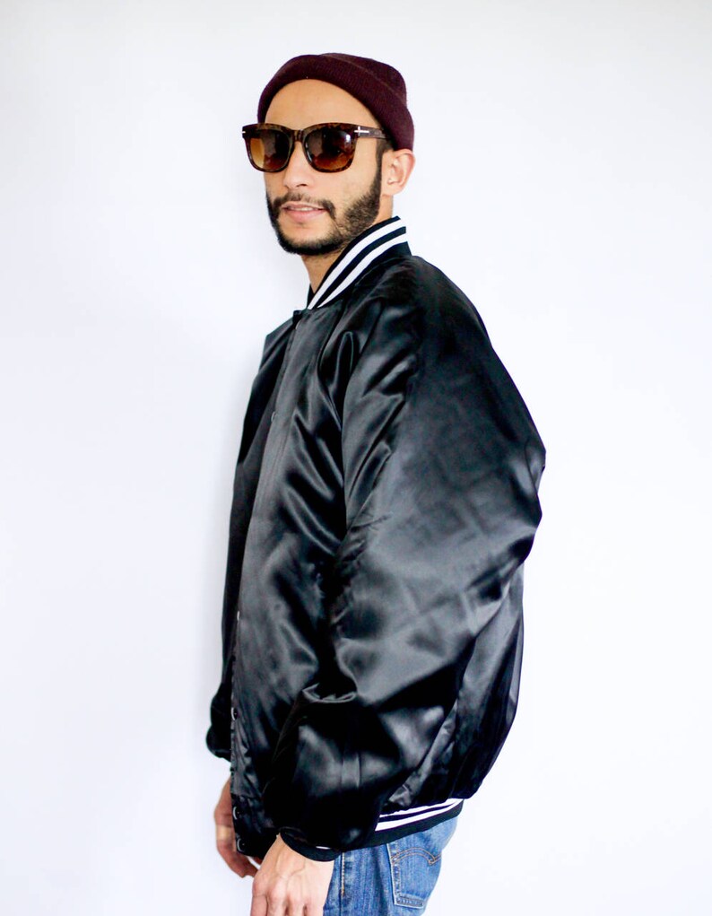 90s black bomber jacket LARGE