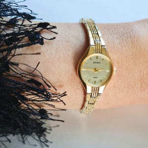 Ladies VINTAGE Gold plated watch by SEKONDA / Sekonda Quartz watch / dainty gold watch / Vintage gold quartz watch / gold cocktail watch