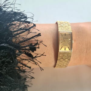 Ladies GOLD plated vintage watch by Accurist / gold plated bracelet watch / 1970s gold watch / Incabloc / gold plated watch / 17 JEWELS /