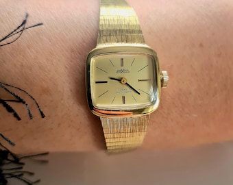 Ladies vintage gold plated 1970s watch by AROXANA / gold plated bracelet watch / Swiss made watch  / gold plated cocktail watch/ 17 JEWELS