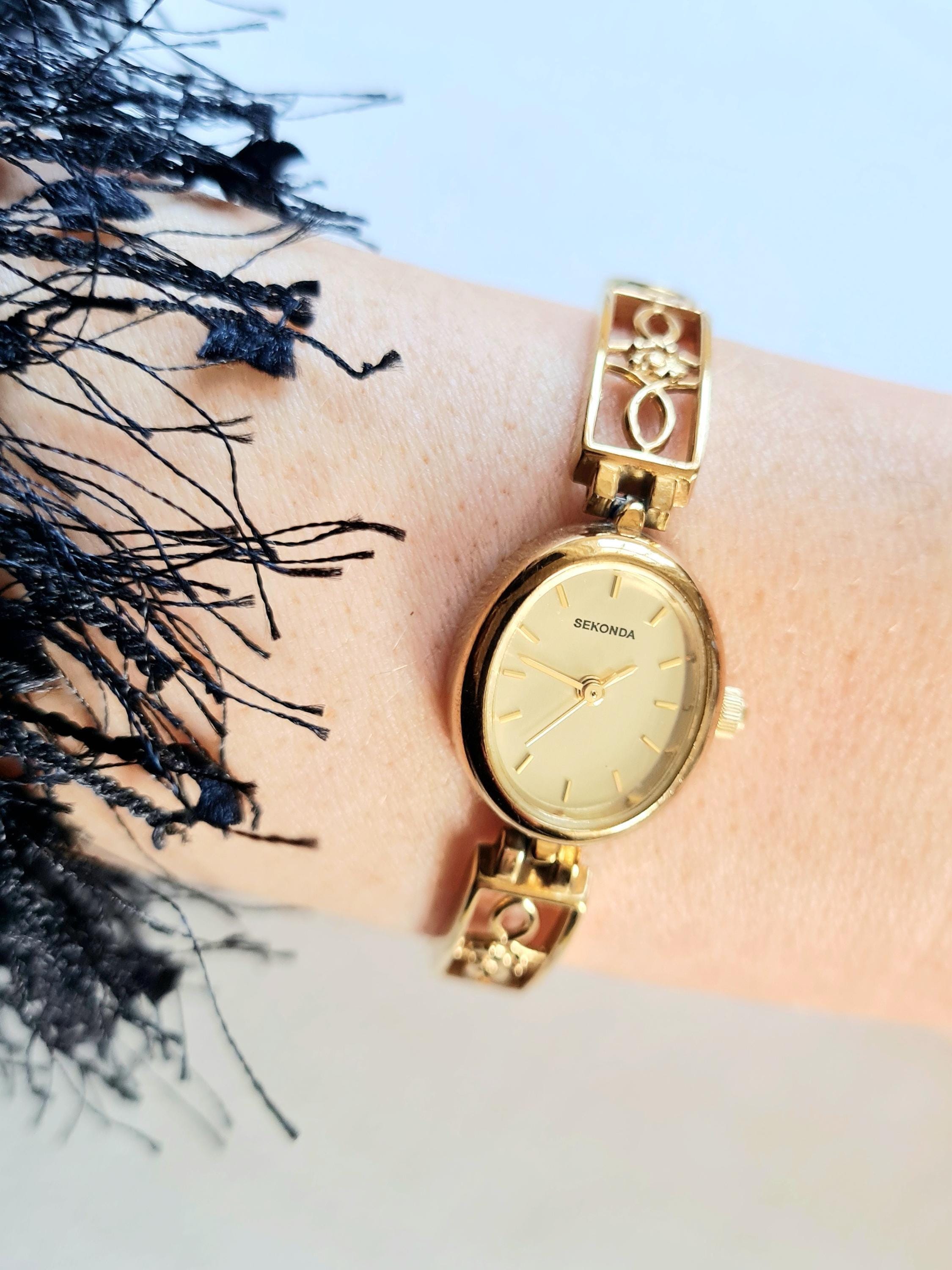 Vintage Dainty Gold Sekonda Watch Ladie main image 4