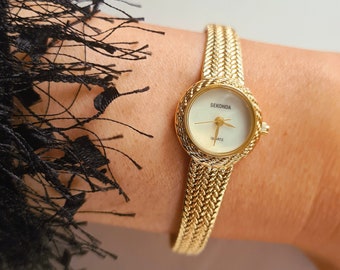 Vintage 1980s  Dainty Gold Plated Bracelet Strap Ladies Oval/ Round Mother of Pearl Dial Cocktail Dress Wristwatch By Sekonda