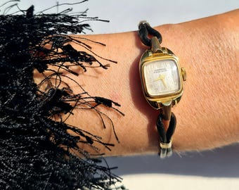 RARE Vintage 1940s Art Deco Gold Plated Ladies Watch by  display picture 3