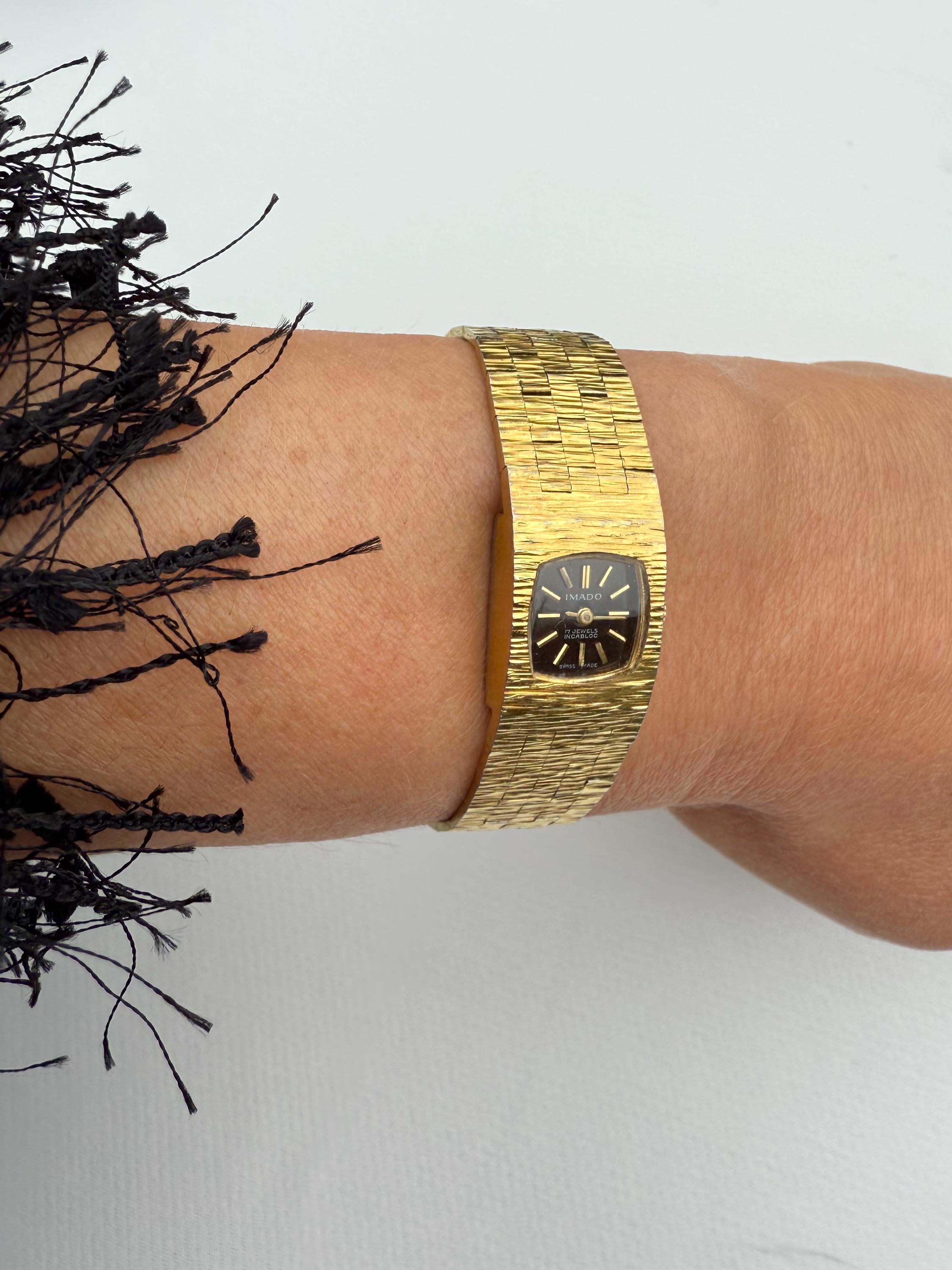 Ladies GOLD plated 1970s vintage watch by IMADO/ Mechanical gold plated bracelet watch / Swiss made vintage watch /17 JEWELS /Incabloc watch