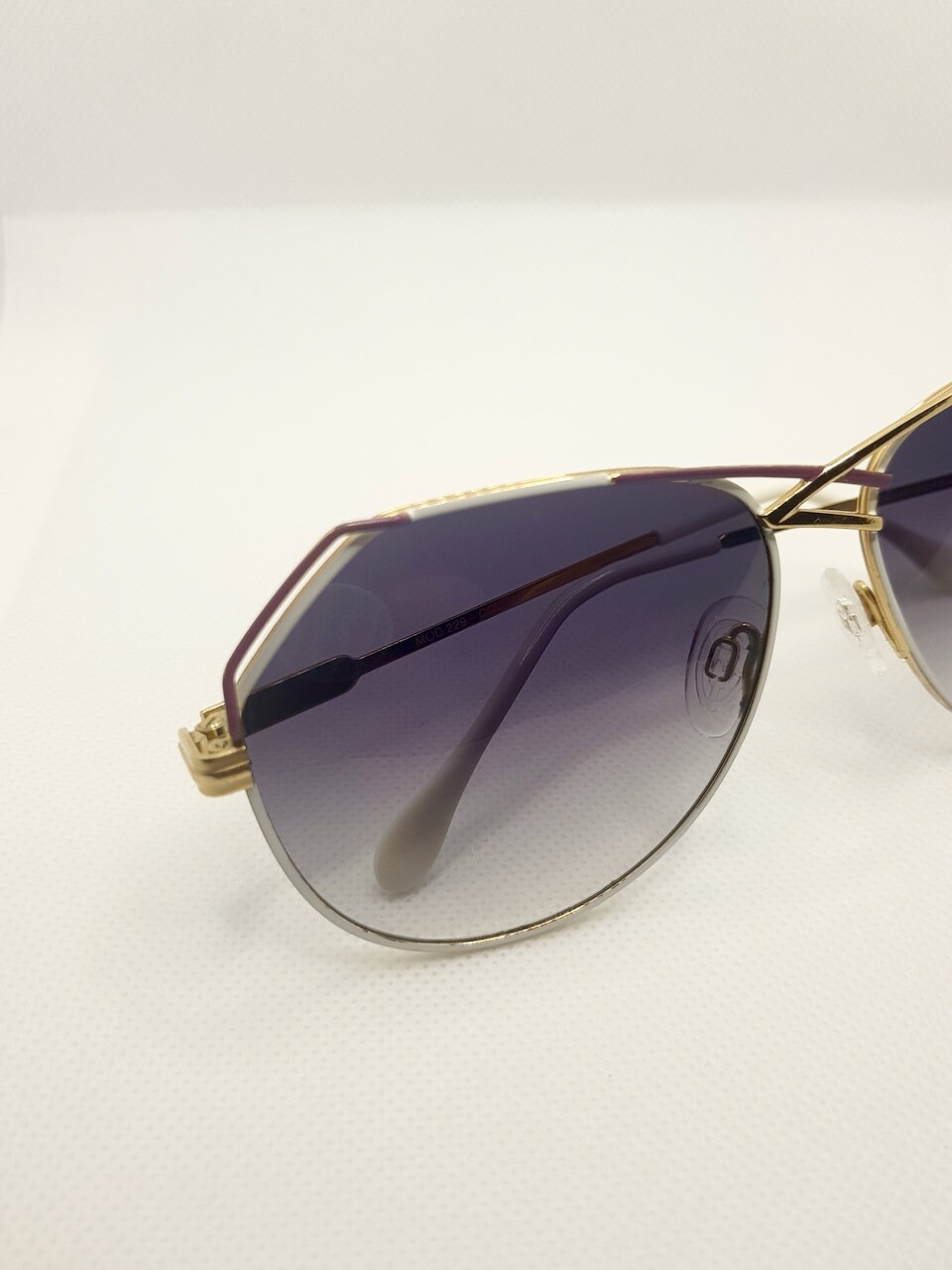 Lunettes Vintage Cazal Modèle 229 – Neuf Sans étiquette, Or Violet Blanc, état Collector !