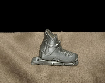 Rare Vintage JJ Jonette Artifacts Silver Pewter Rollerblade Skate Pin. Great Kids Gift